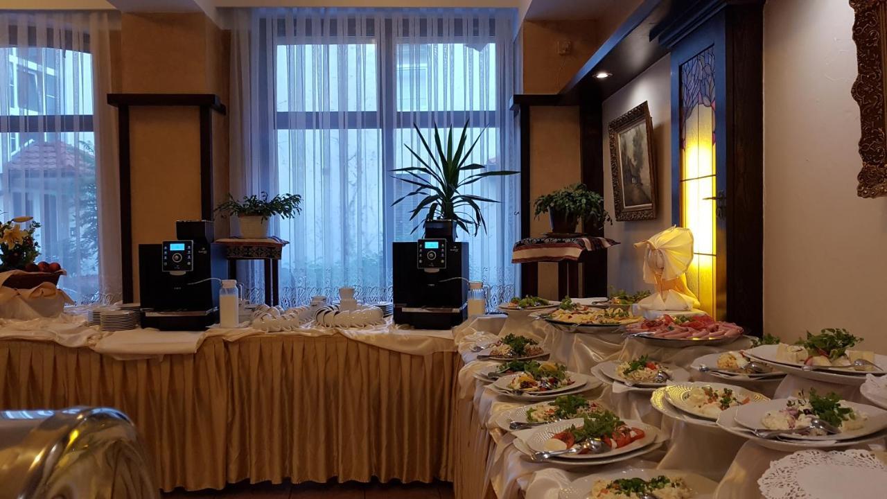 Retman Hotel