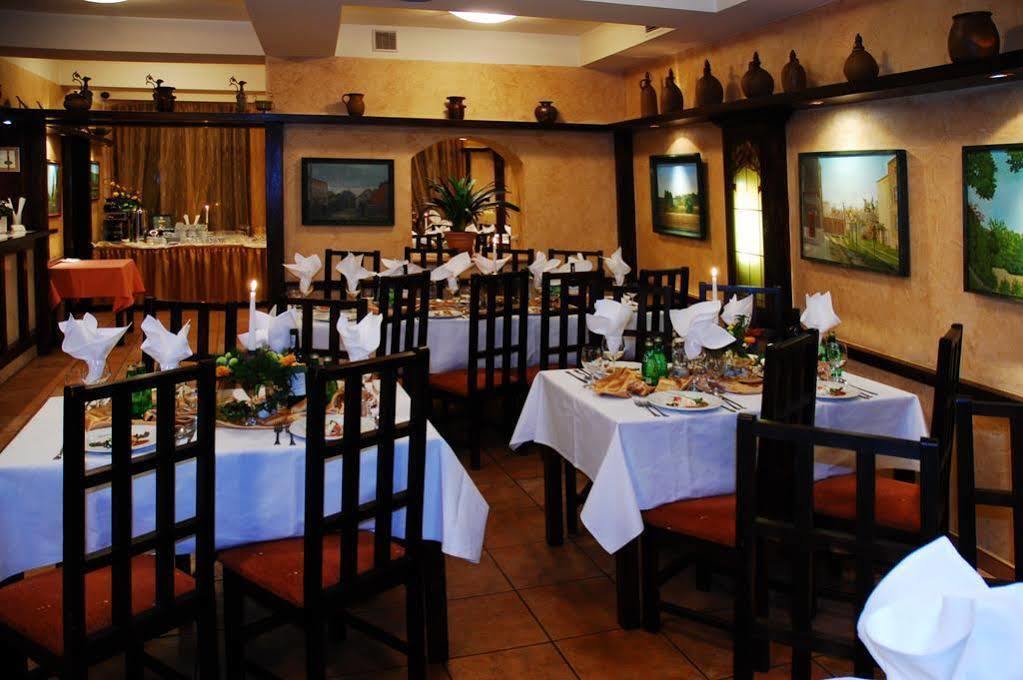 Retman Hotel 3*